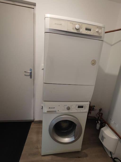 O Loft - 3 Chambres Avec 3 Salles De Bains - Parking - Climatisation อัลบี ภายนอก รูปภาพ