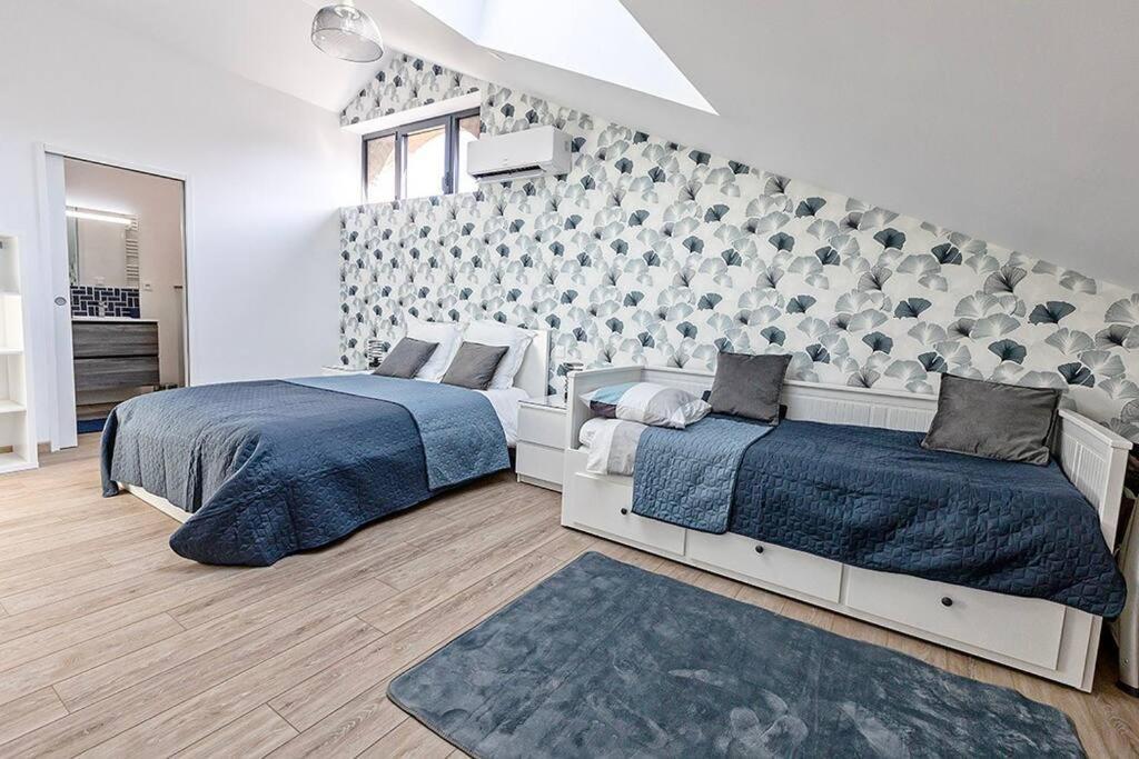 O Loft - 3 Chambres Avec 3 Salles De Bains - Parking - Climatisation อัลบี ภายนอก รูปภาพ